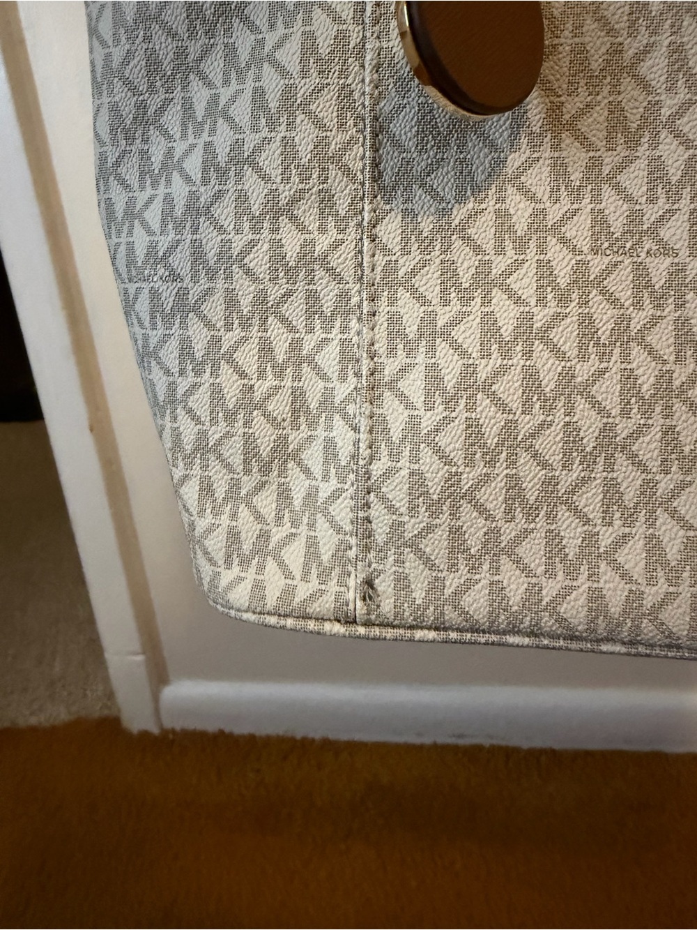Michael Kors Large Tote - Picture 8 of 8